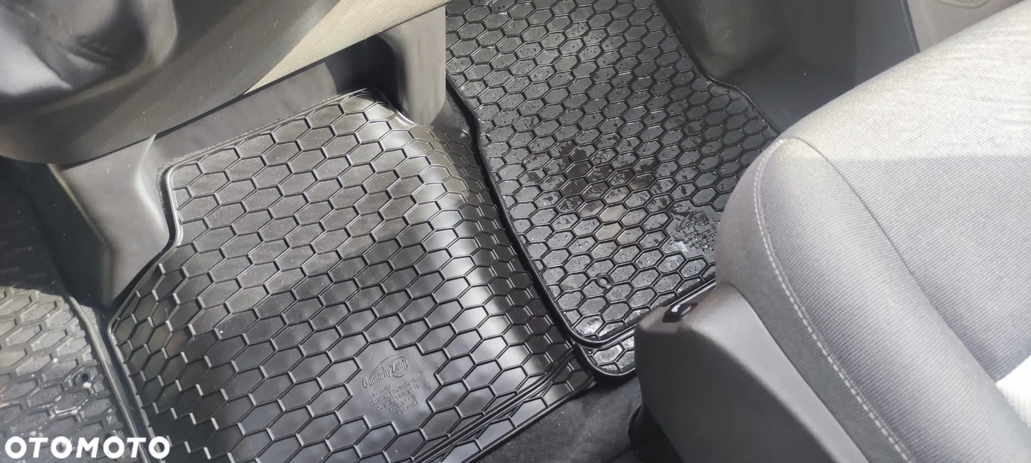 Ford Tourneo Custom - 13