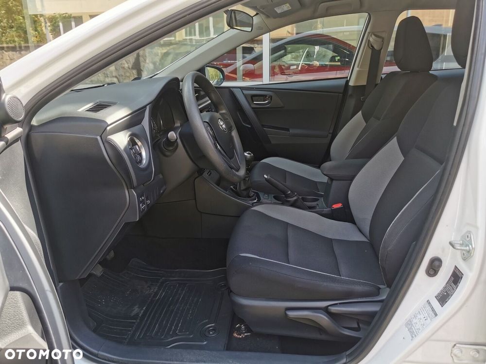Toyota Auris 1.33 VVT-i Active - 12