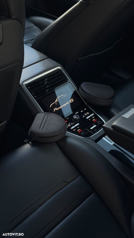 Porsche Panamera 4S - 15