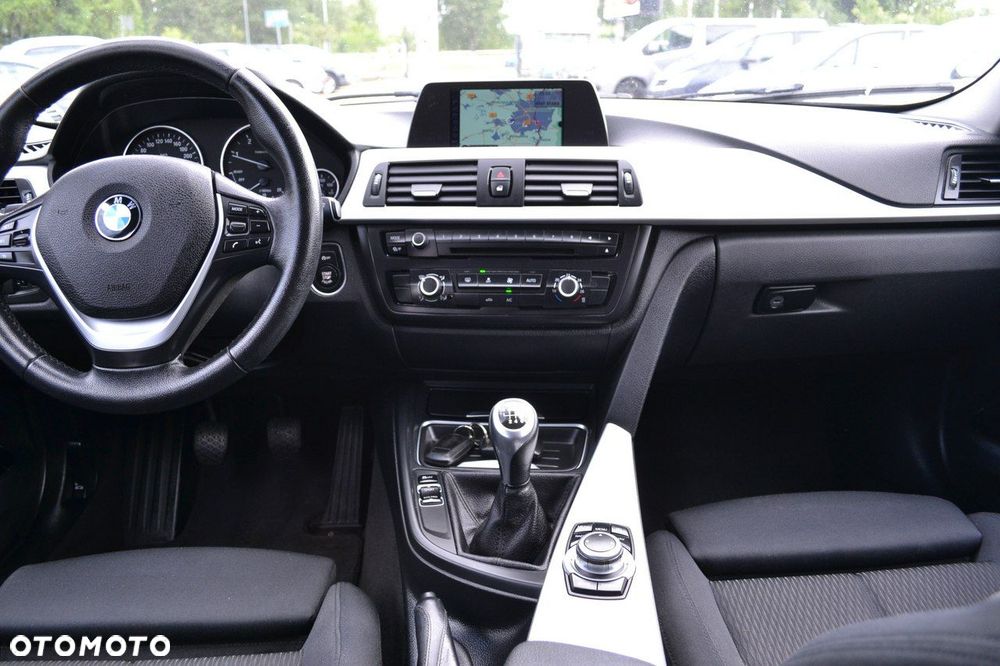 BMW Seria 3 - 10