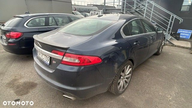 Jaguar XF 2.7 V6 D Luxury - 3