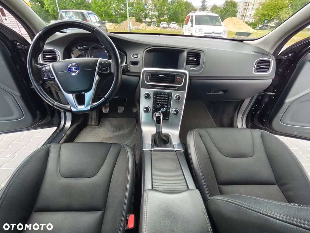 Volvo V60 D3 Drive-E Dynamic Edition (Momentum) - 18