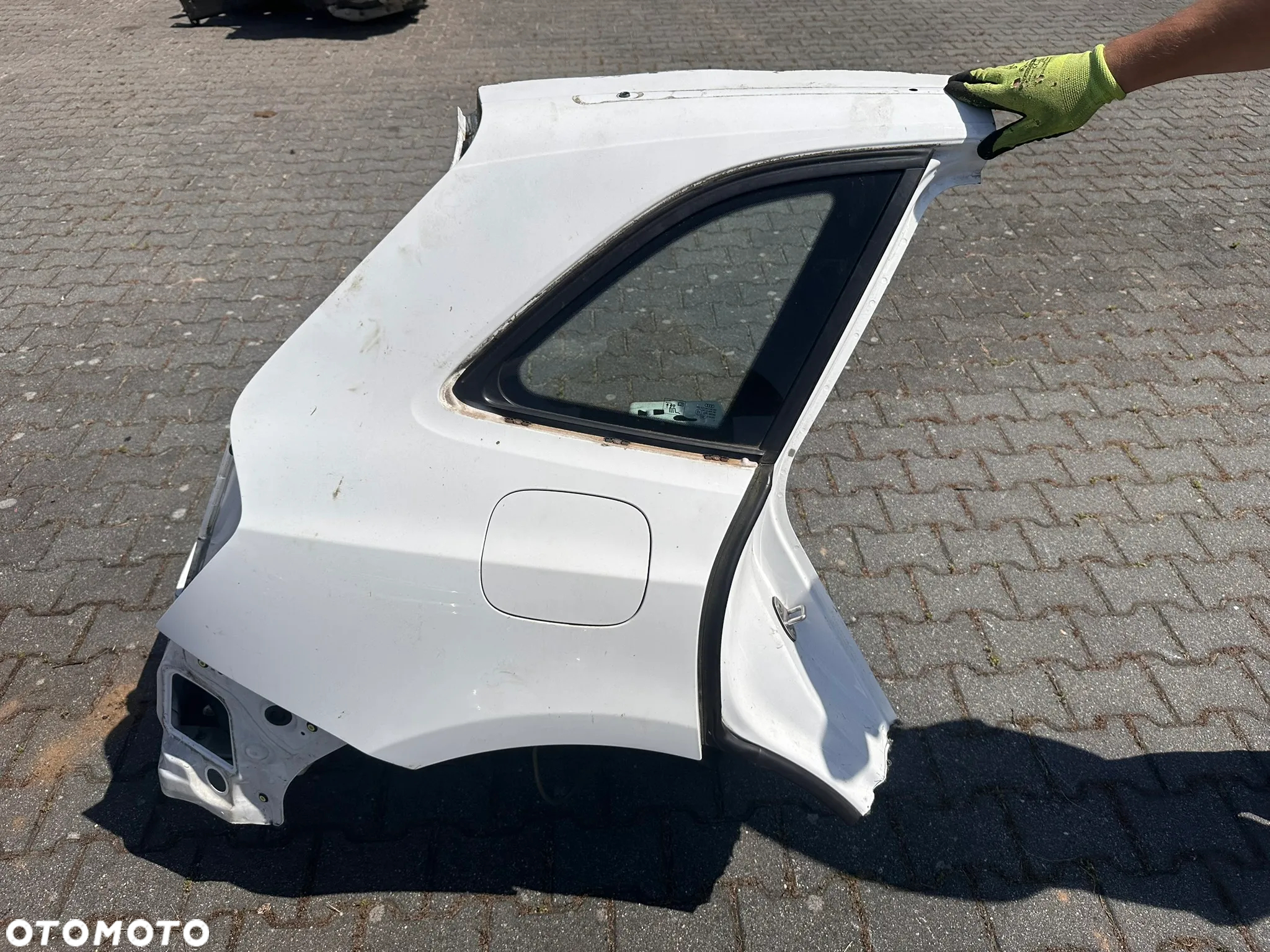 Ćwiartka, błotnik prawy tył Audi Q5 8R - 2