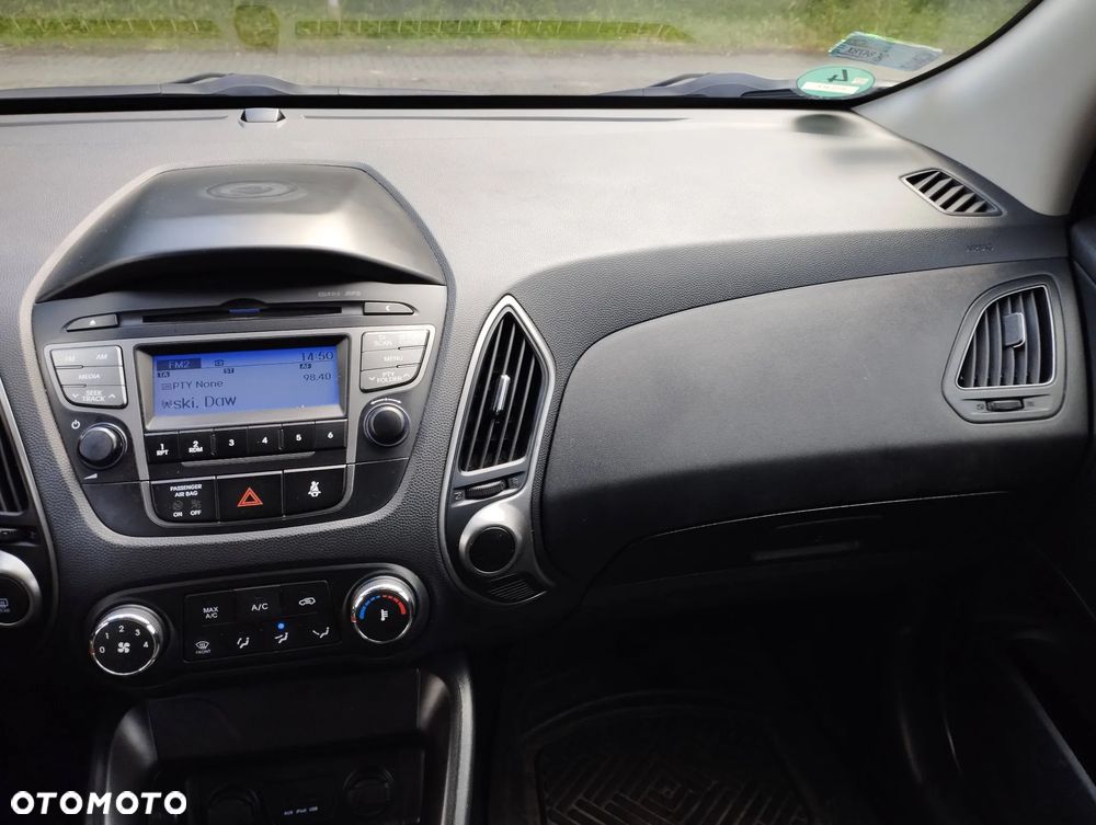 Hyundai ix35 1.6 2WD Fifa World Cup Edition - 8