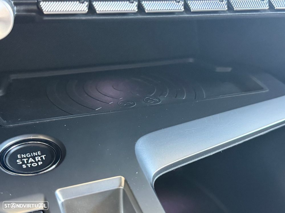 Peugeot 308 1.5 BlueHDi GT EAT8 - 44