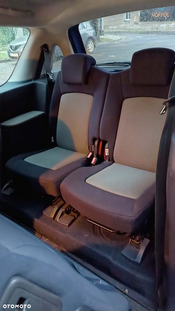 Peugeot 1007 1.4 Trendy - 11