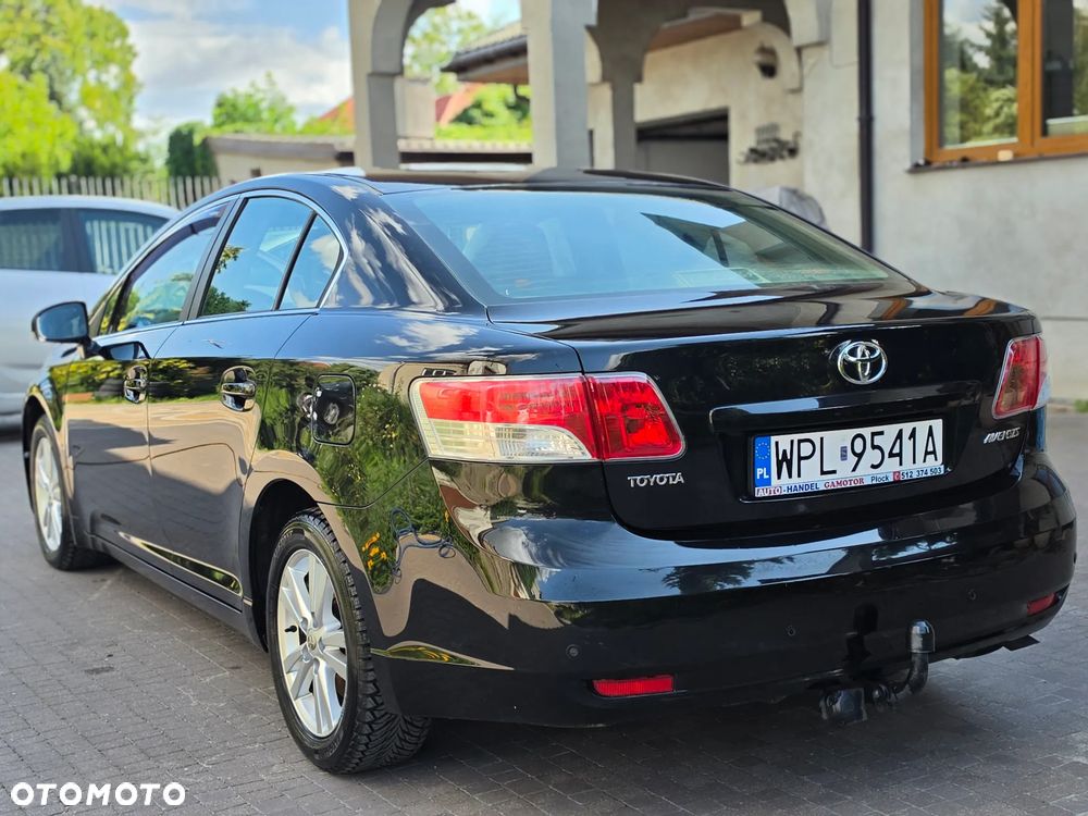 Toyota Avensis - 9