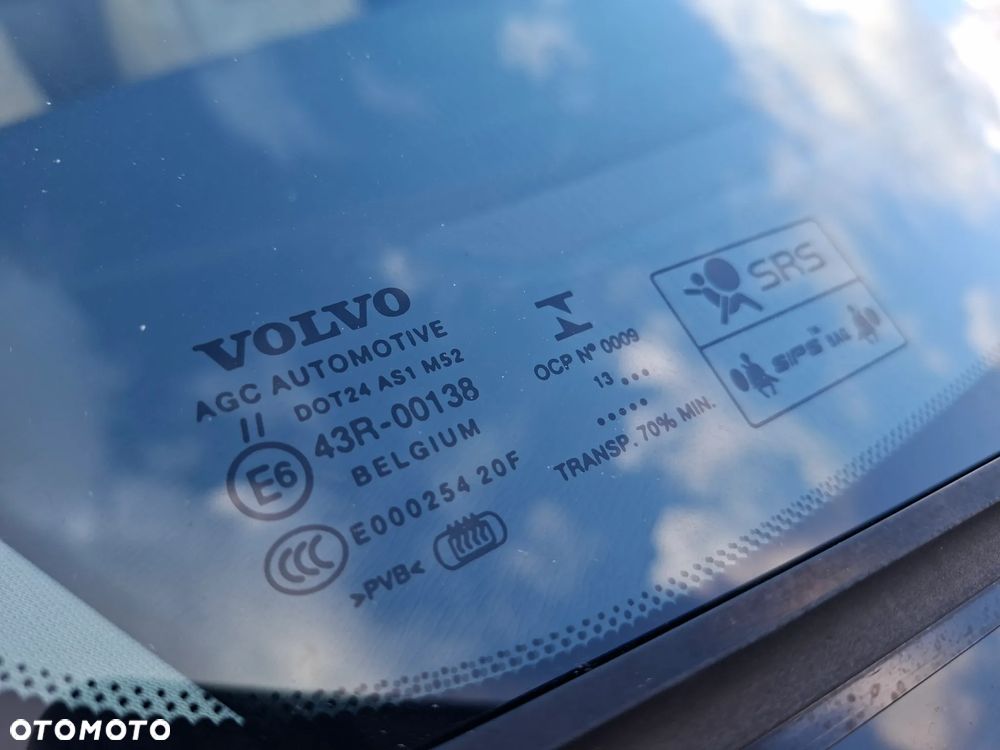 Volvo V40 D2 Momentum - 4