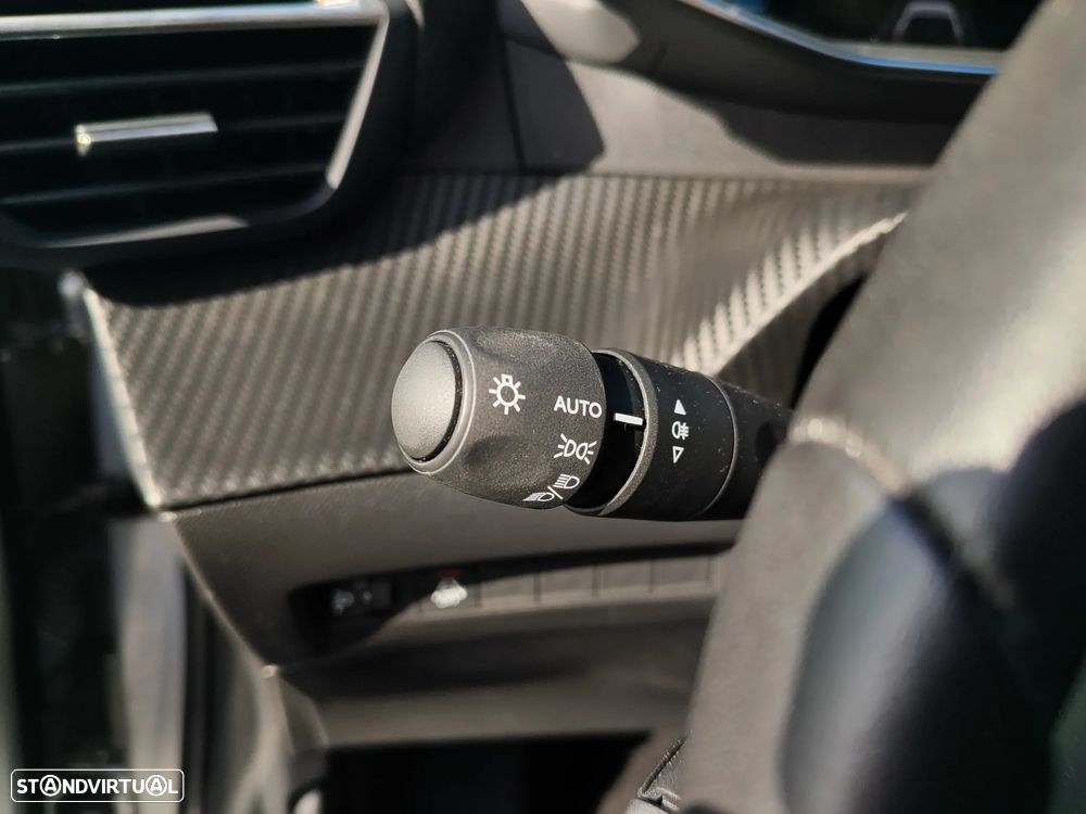 Peugeot e-208 50 kWh Allure - 19