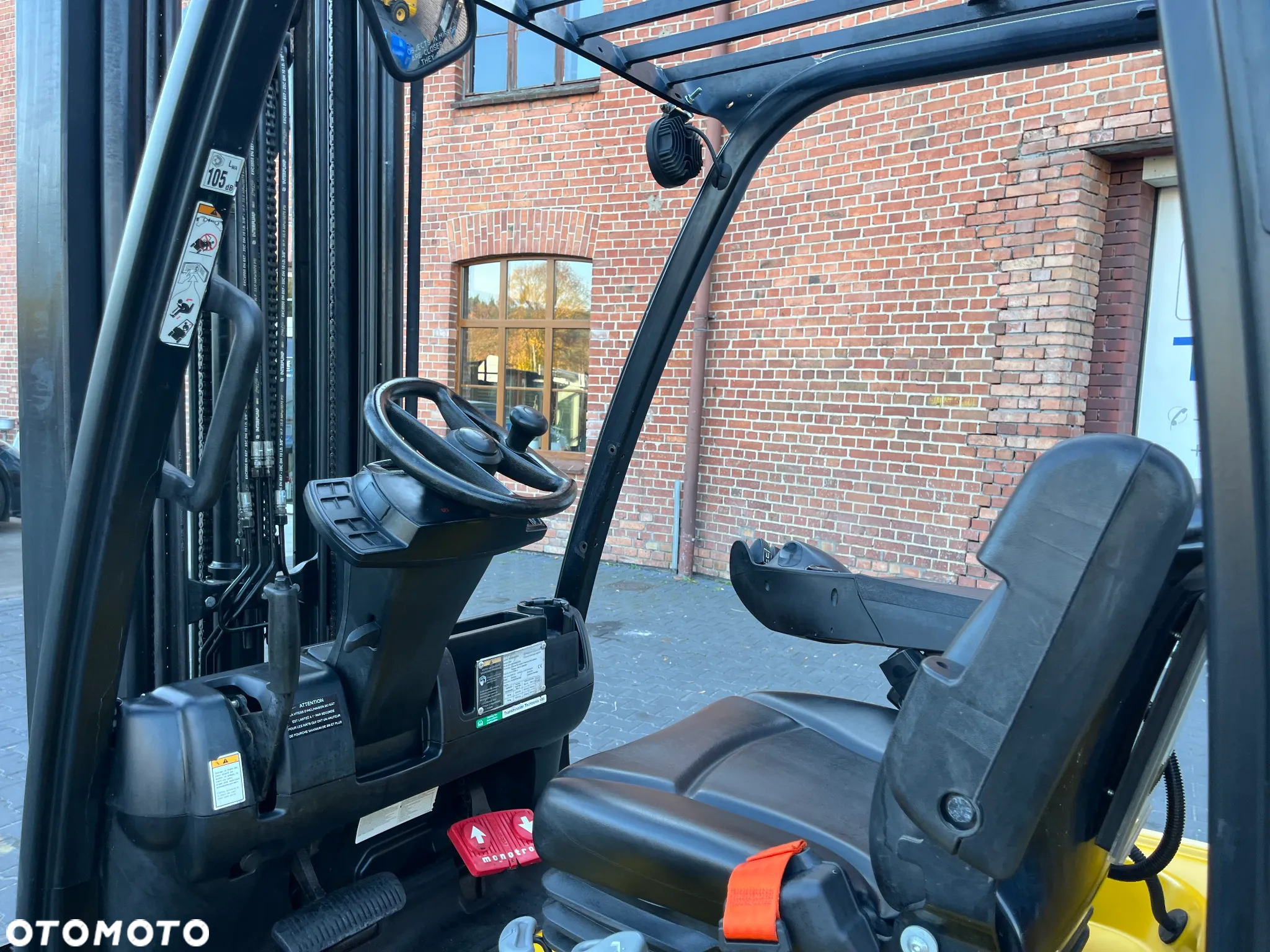 Yale GLC25VX - 26