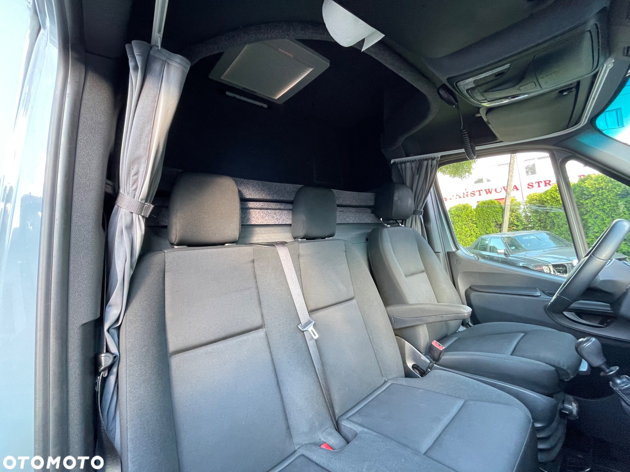 Mercedes-Benz Sprinter - 22