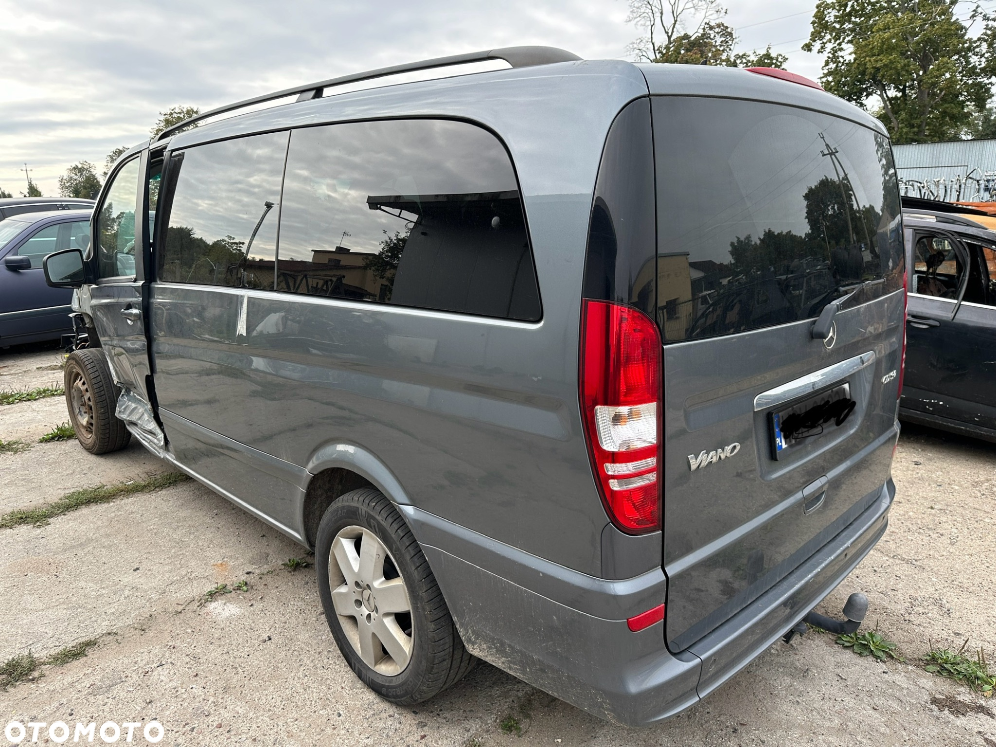 Mercedes VIANO 3.0 cdi 2011r karoseria dokumenty drzwi maska fotel klapa szyba stolik lampa lift relingi skrzynia tapicerka części - 3