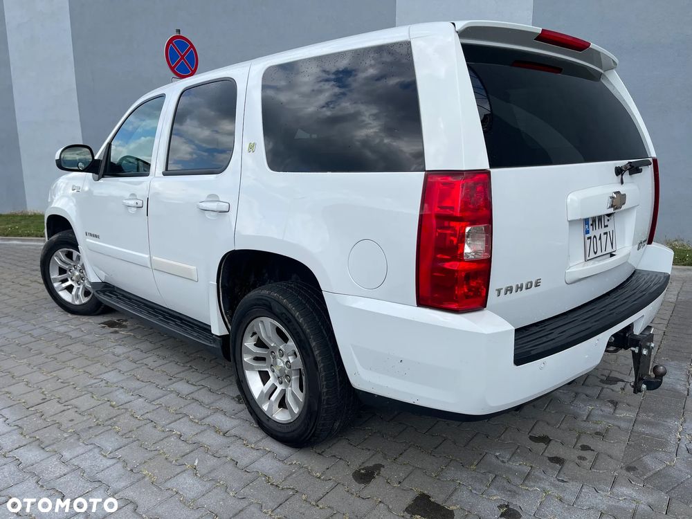 Chevrolet Tahoe - 12