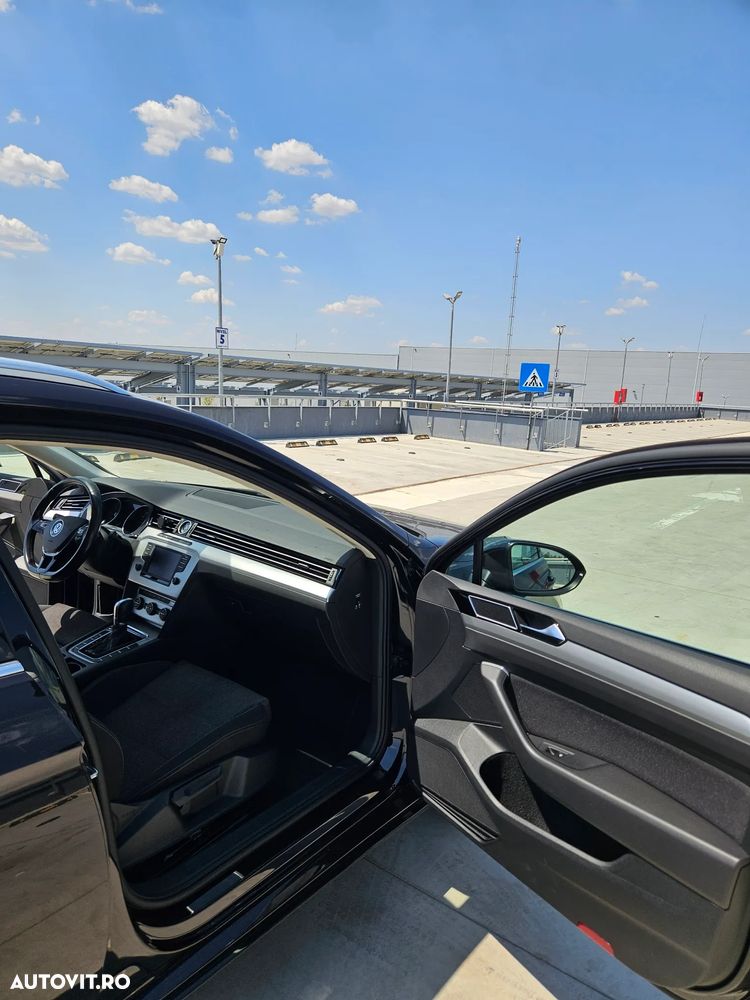 Volkswagen Passat Variant 1.6 TDI (BlueMotion Technology) DSG Comfortline - 16