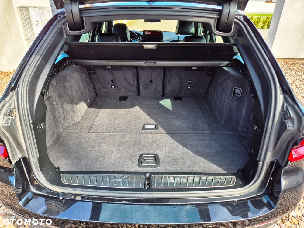 BMW Seria 5 520d M Sport - 25