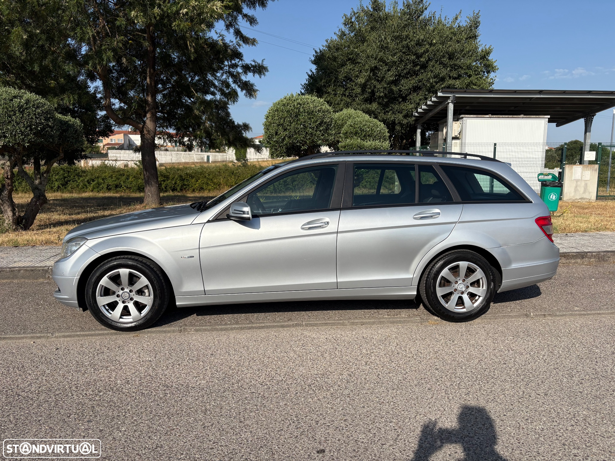 Mercedes-Benz 220 - 4