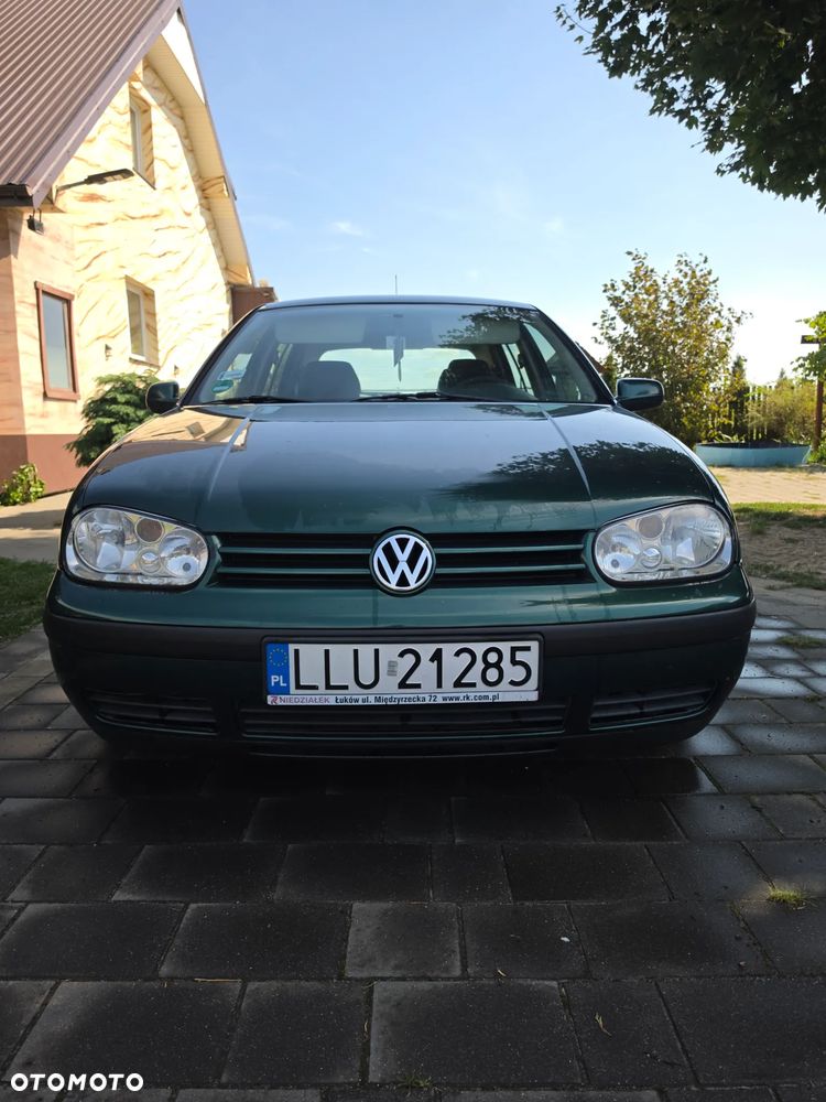 Volkswagen Golf 1.6 Comfortline - 1