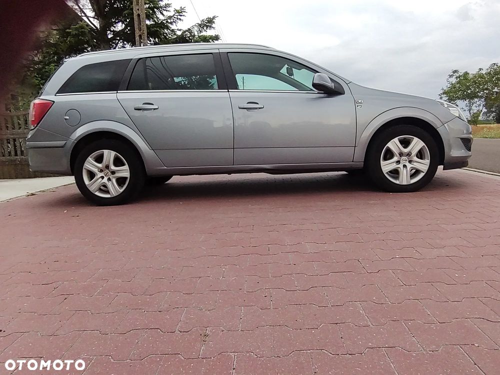 Opel Astra 1.4 Edition 111 Jahre - 17