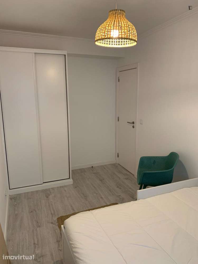 Quarto - localizado em Oeiras Lisbon - Grande imagem: 3/11