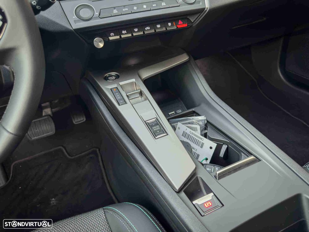 Peugeot 308 1.2 Hybrid Allure e-DCS6 - 12