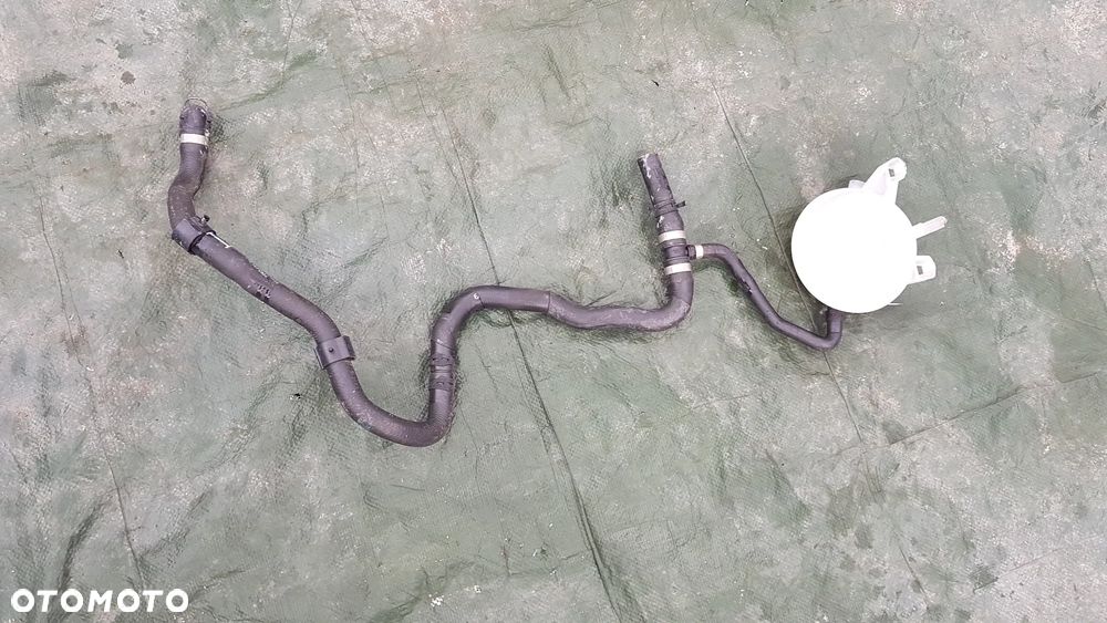 SKODA OCTAVIA IV RURA WĄŻ PRZEWÓD WODY ZBIORNIK WYRÓWNAWCZY 5WA121053C  5Q0121809A 5Q0121407Q - 2