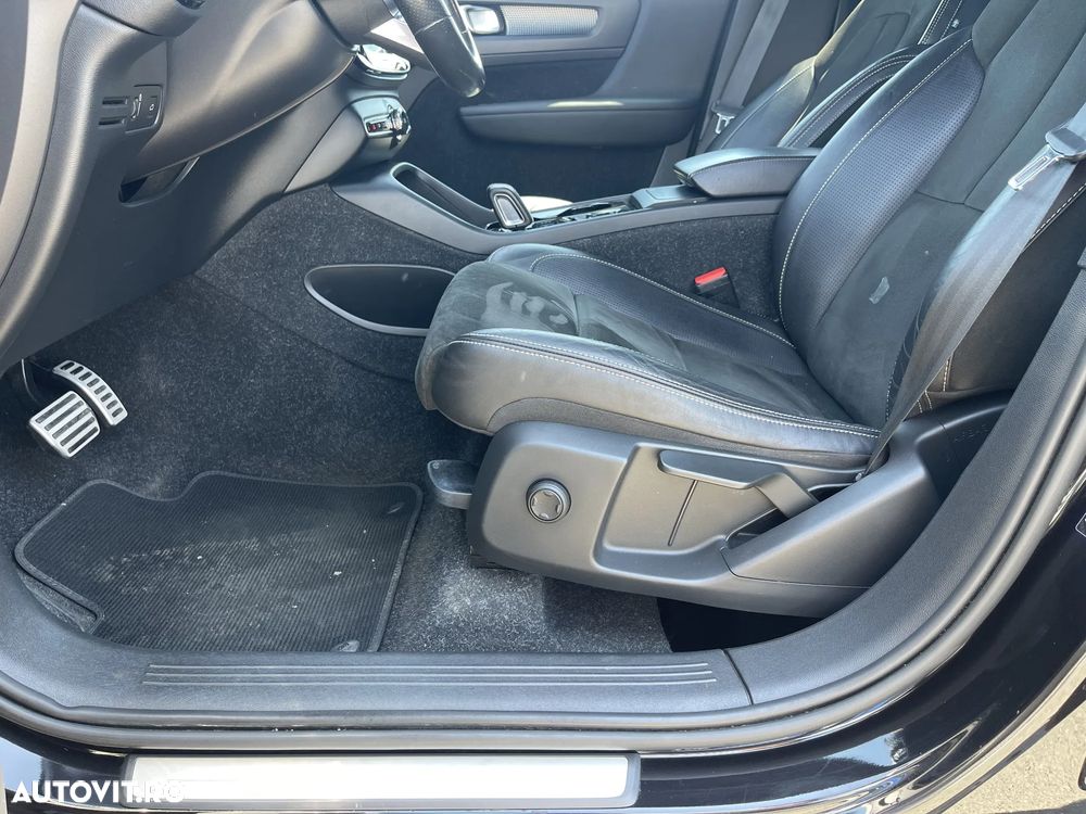 Volvo XC 40 D3 AWD R-Design - 22