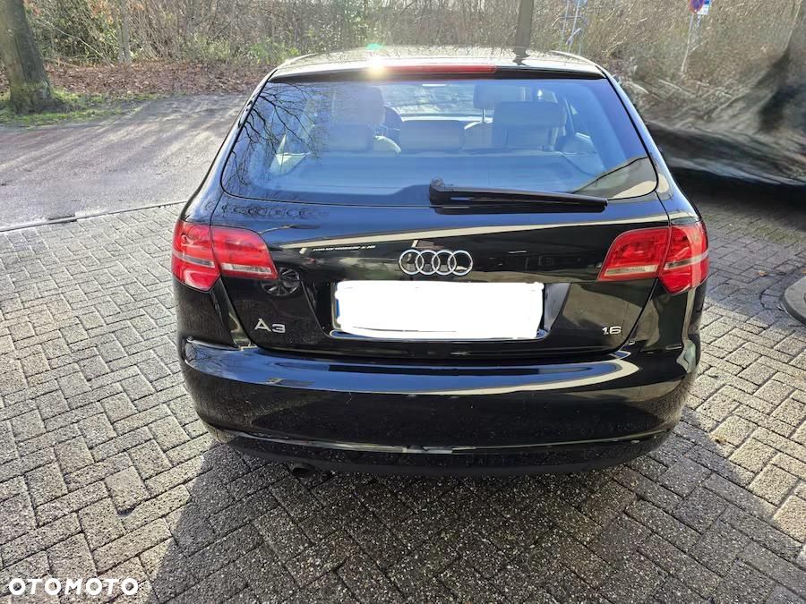 Audi A3 Sportback 1.6 Ambiente S tronic - 25