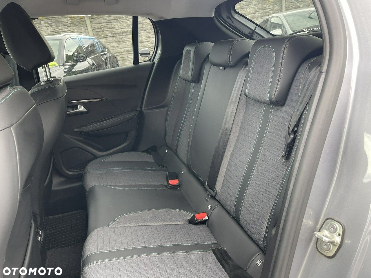Peugeot 208 1.2 PureTech Allure Pack S&S - 9