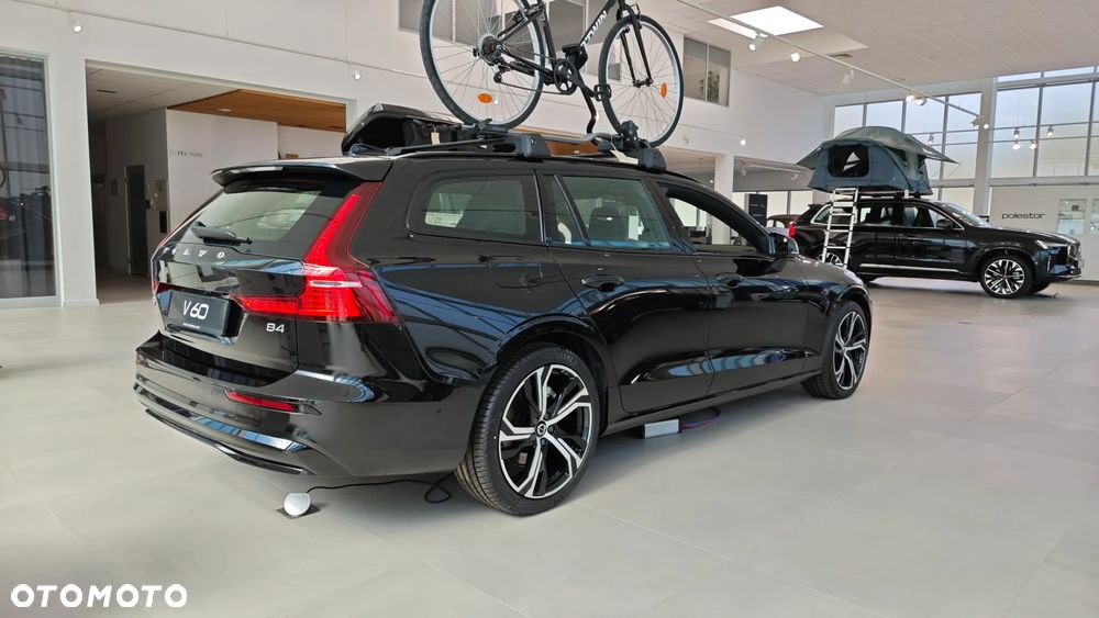 Volvo V60 B4 B Plus Dark - 4
