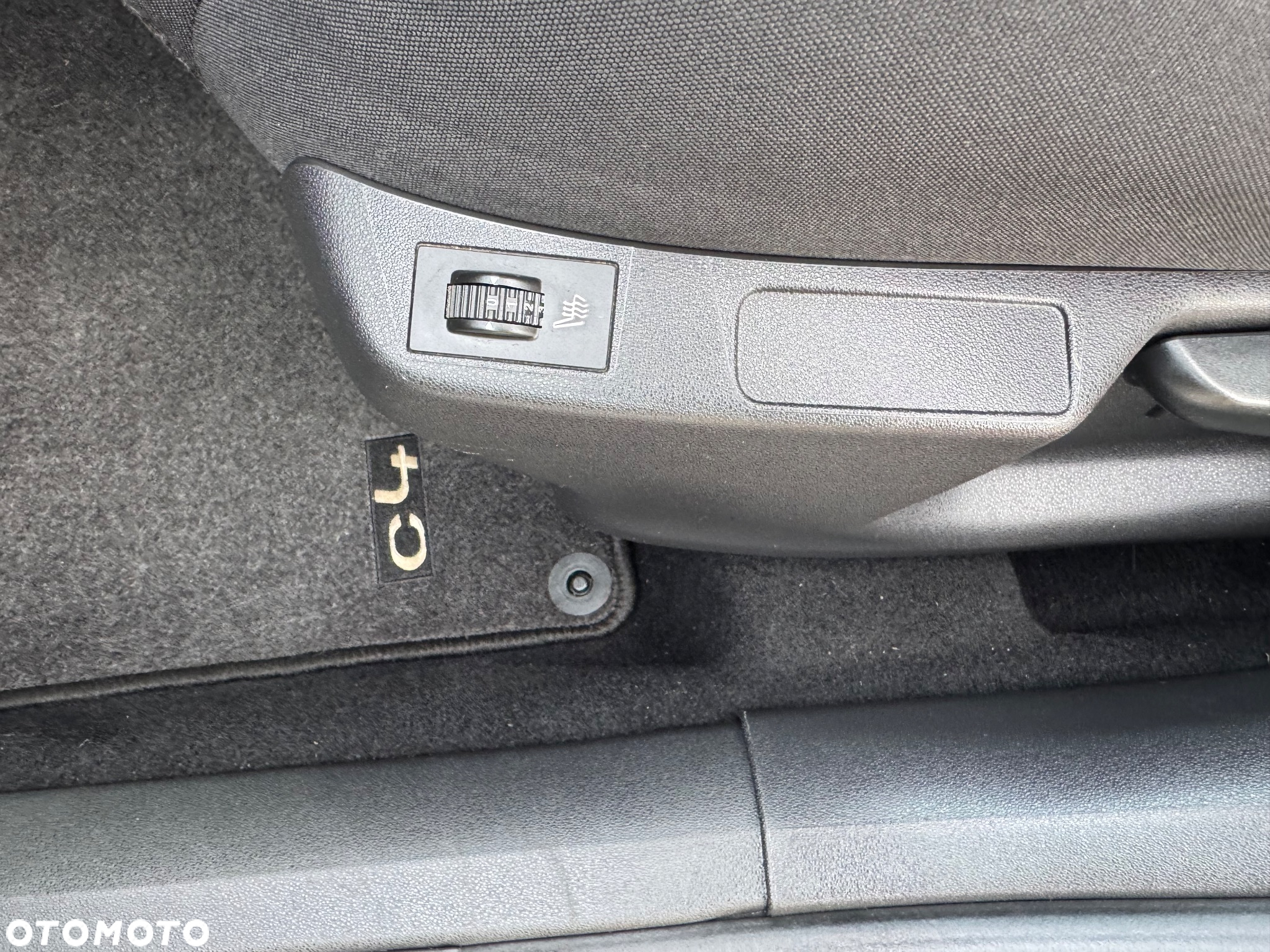 Citroën C4 1.6 HDi Exclusive - 24