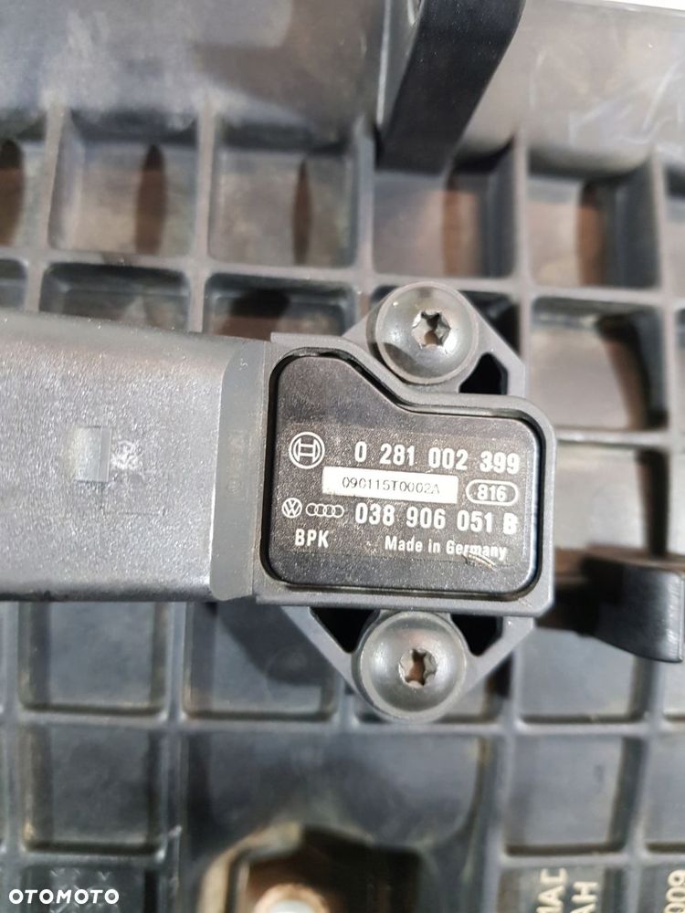 kolektor ssący 03c129711ad vw audi 1.4 tsi - 11