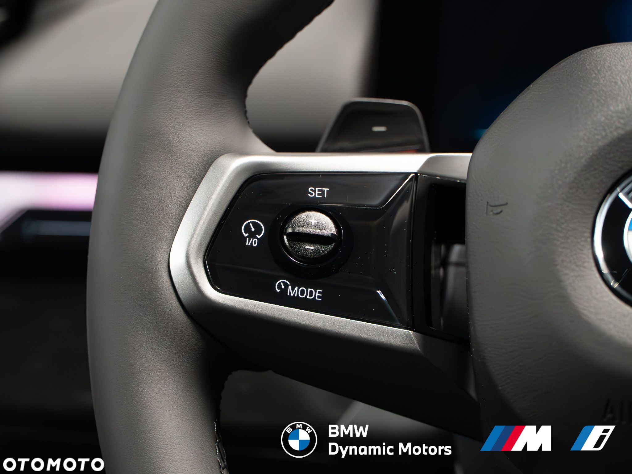 BMW Seria 5 520d xDrive Touring - 28