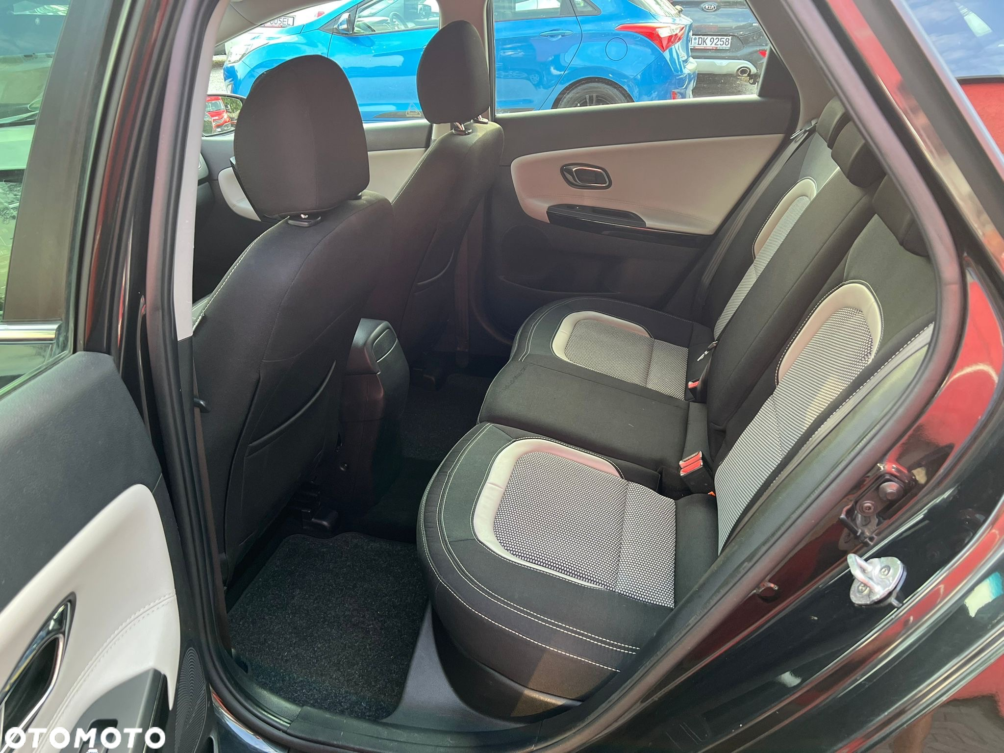 Kia Ceed 1.6 CRDi 128 ISG SW Dream Team Edition - 26
