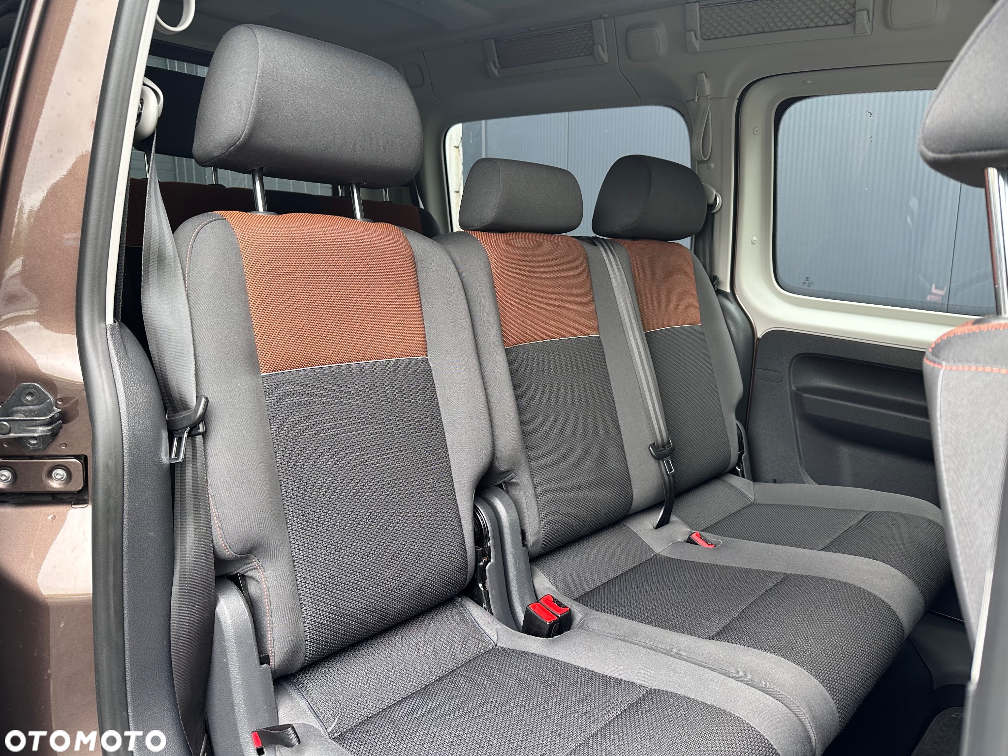 Volkswagen Caddy - 10