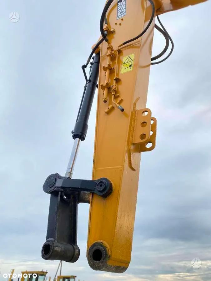 JCB JS 330 LC - 9