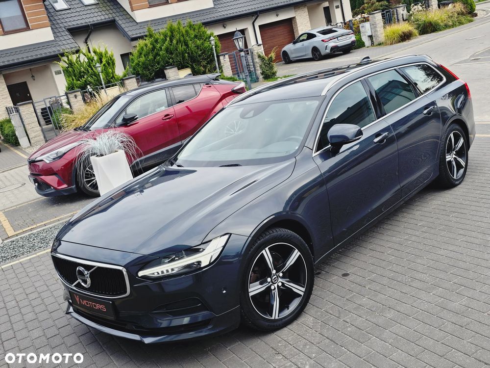 Volvo V90 D3 Momentum Pro - 34