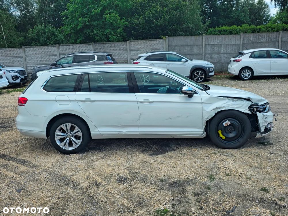 Volkswagen Passat 2.0 TDI (BlueMotion Technology) Trendline - 10