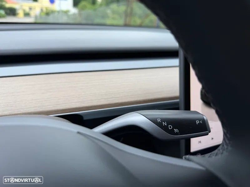 Tesla Model Y Tração Traseira - 22