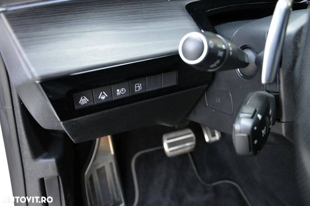 Peugeot 508 225 e-EAT8 GT - 12