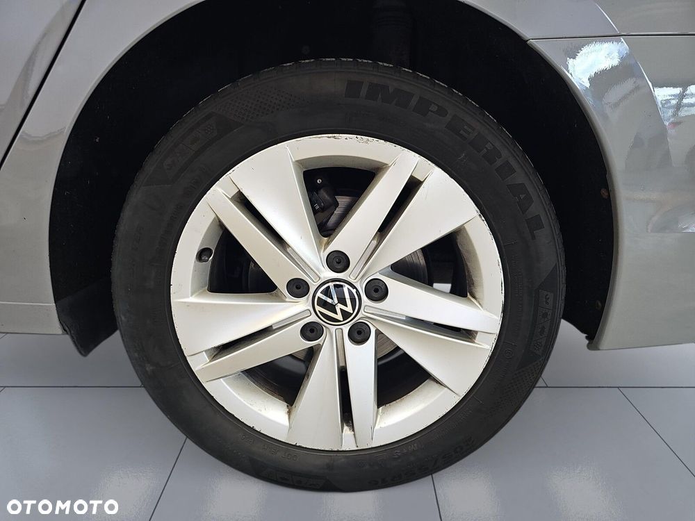 Volkswagen Golf 2.0 TDI Life - 37