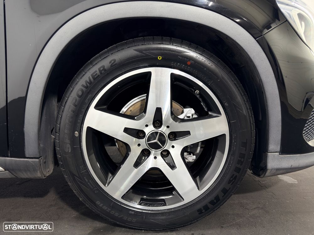 Mercedes-Benz GLA 180 d AMG Line - 35