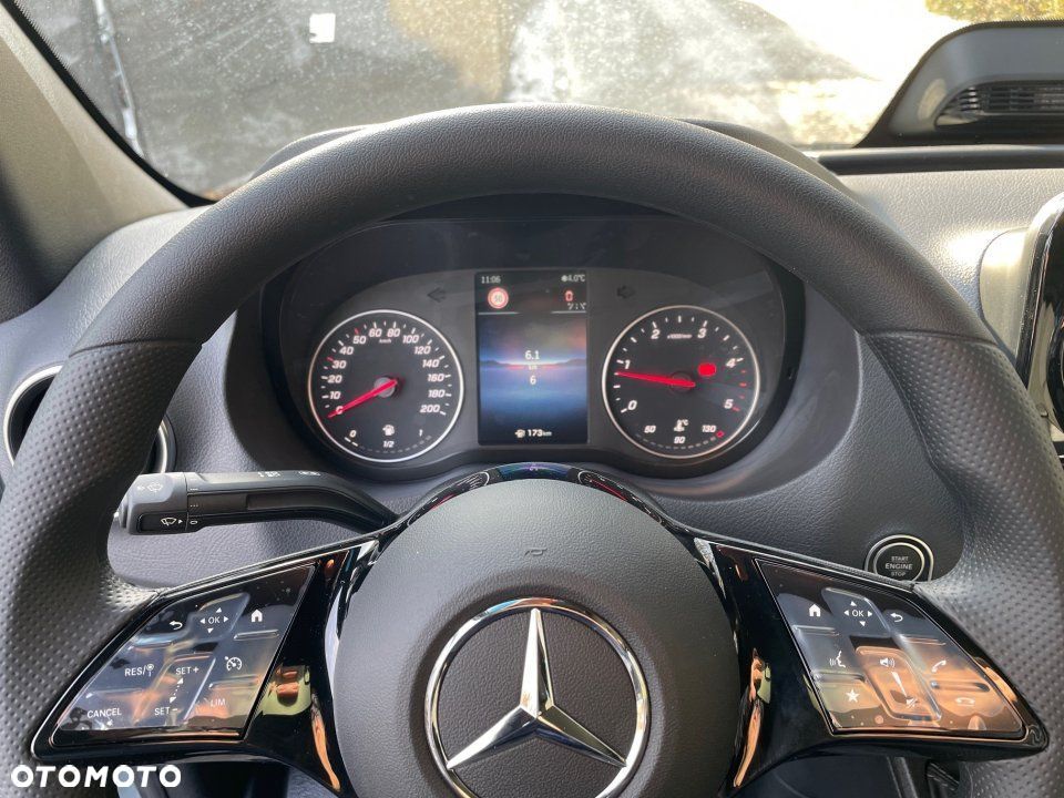 Mercedes-Benz Sprinter - 6