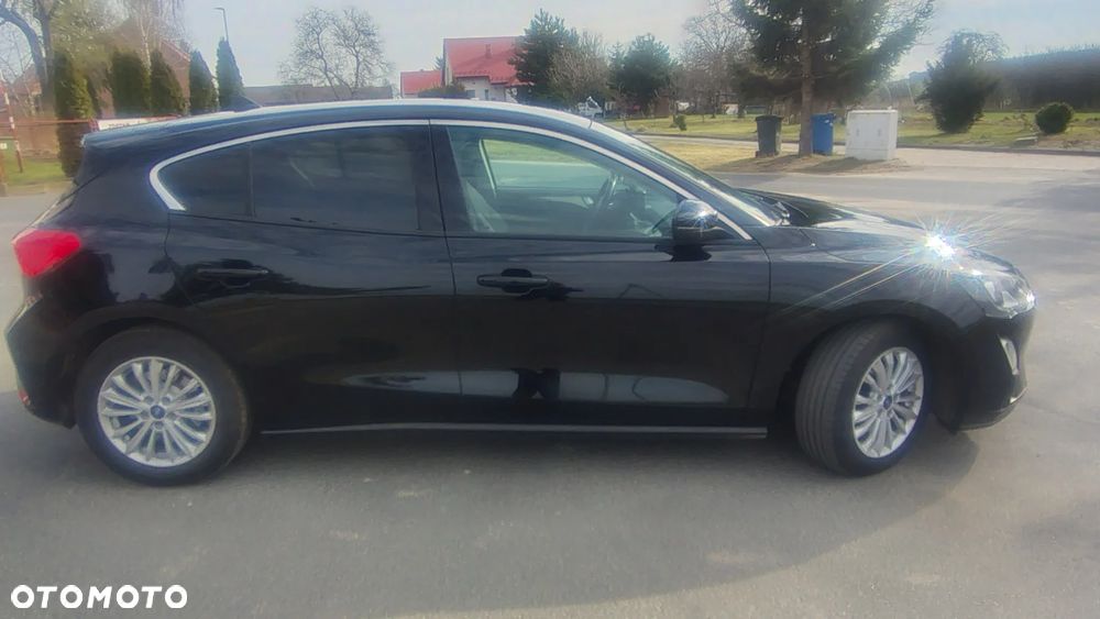 Ford Focus 2.0 EcoBlue Titanium Business - 31