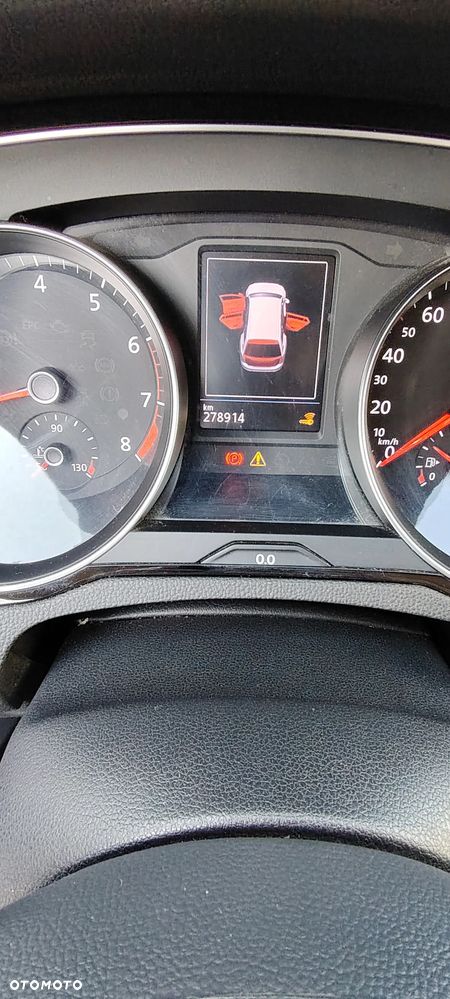 Volkswagen Passat - 10