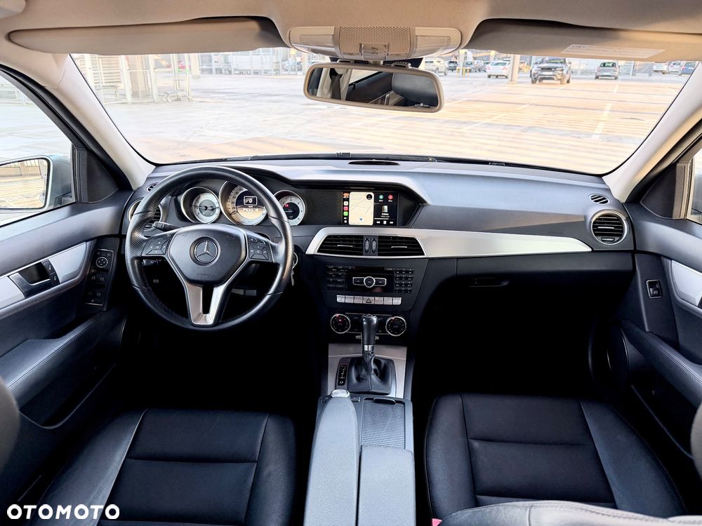 Mercedes-Benz Klasa C 220 CDI DPF BlueEFFICIENCY 7G-TRONIC Avantgarde Edition - 13