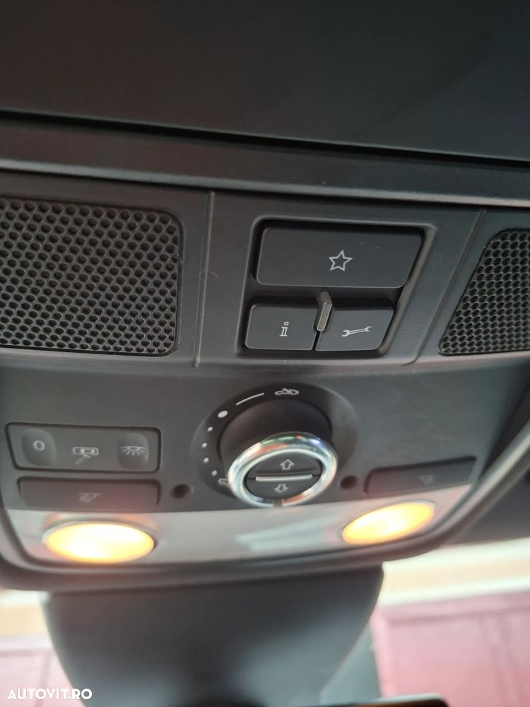 Volkswagen Tiguan 2.0 TDI 4Motion Sport & Style - 12