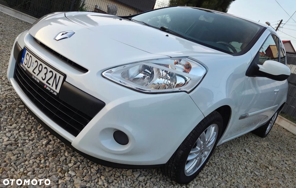 Renault Clio 1.2 16V 75 Collection - 8