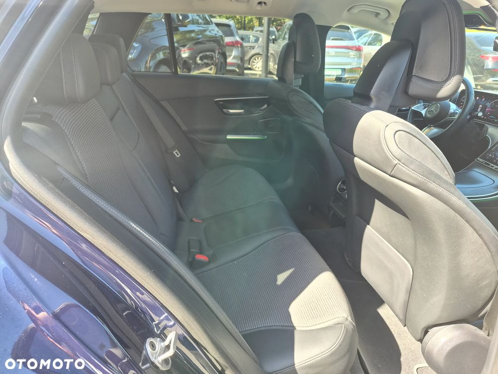Mercedes-Benz Klasa C 220 d mHEV - 22