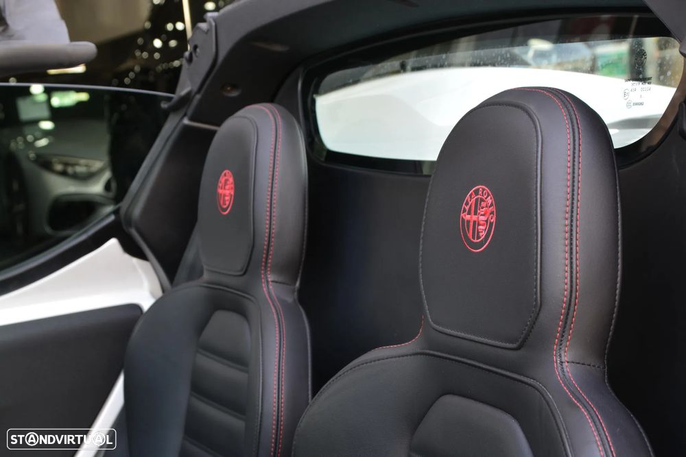 Alfa Romeo 4C Spider 1750 TBi - 41