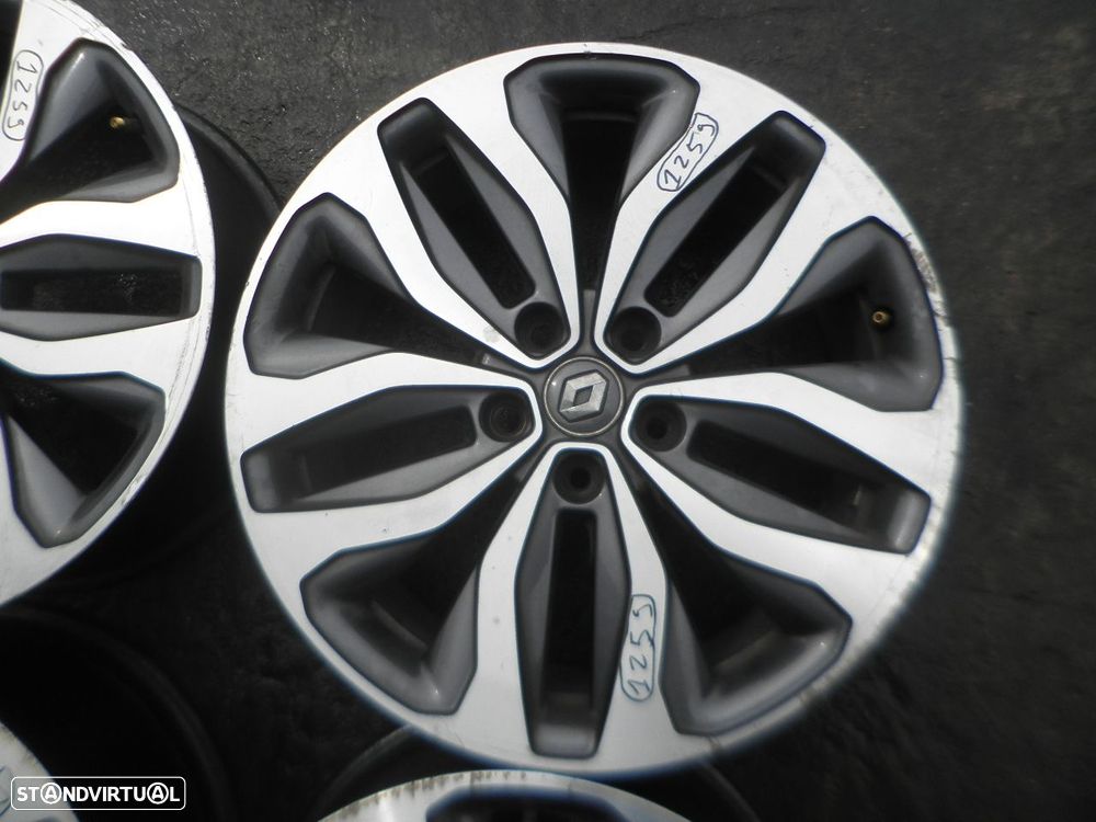 Jogo De Jantes Jgjant1259 RENAULT TALISMAN 2020 2.0 BLUE DCI 200CV 4P CINZA ET46 7.5X18 5X114.5 65.8MM - 5